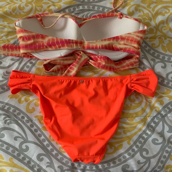 Victoria’s Secret Pink Bikini - Picture 2 of 7